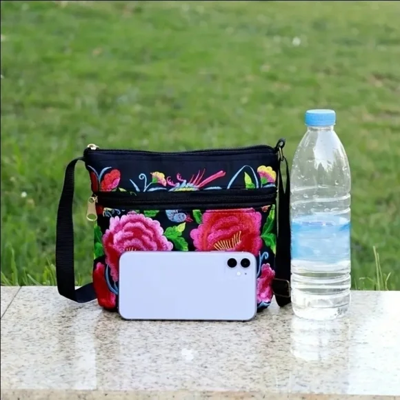Vibrant Floral Embroidered Crossbody Bag. New! - Picture 2 of 7
